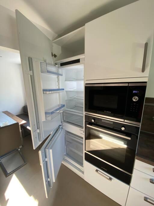 Luxury Apartment With Air Conditioning & Jaccuzzi Near Frankfurt Wiesbaden Hofheim am Taunus Luaran gambar