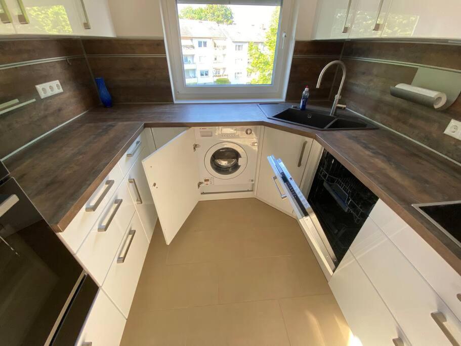 Luxury Apartment With Air Conditioning & Jaccuzzi Near Frankfurt Wiesbaden Hofheim am Taunus Luaran gambar