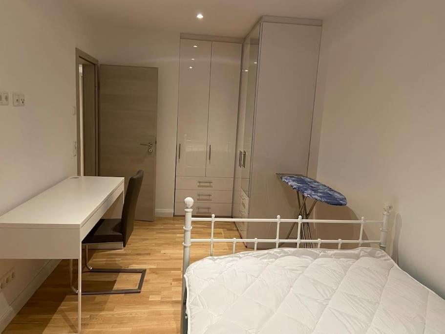Luxury Apartment With Air Conditioning & Jaccuzzi Near Frankfurt Wiesbaden Hofheim am Taunus Luaran gambar
