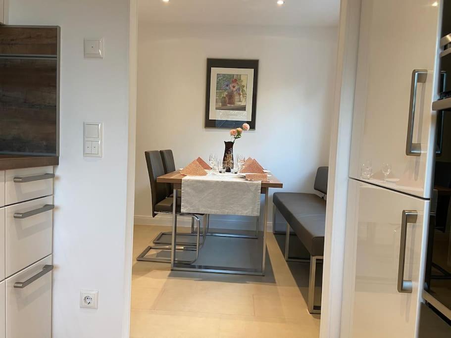 Luxury Apartment With Air Conditioning & Jaccuzzi Near Frankfurt Wiesbaden Hofheim am Taunus Luaran gambar